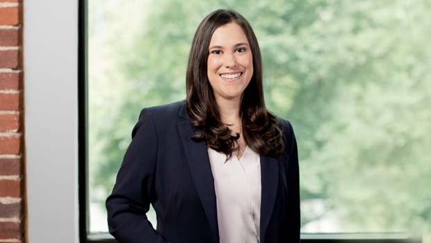 jennifer mikels litigator complex commercial disputes unfair and deceptive business practices breach of contract breach of fiduciary duty employment-related matters